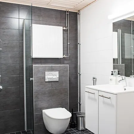 Forenom Serviced Neilikkatie Apartamento *
